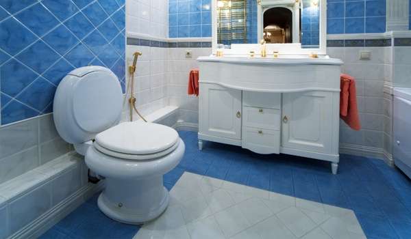 _Design A Rug Tiled  bathroom 