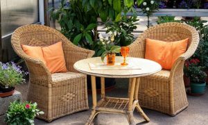 Outdoor coffee table decor ideas