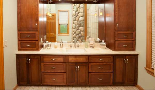 Wooden Cabinetry cabin  bathroom 